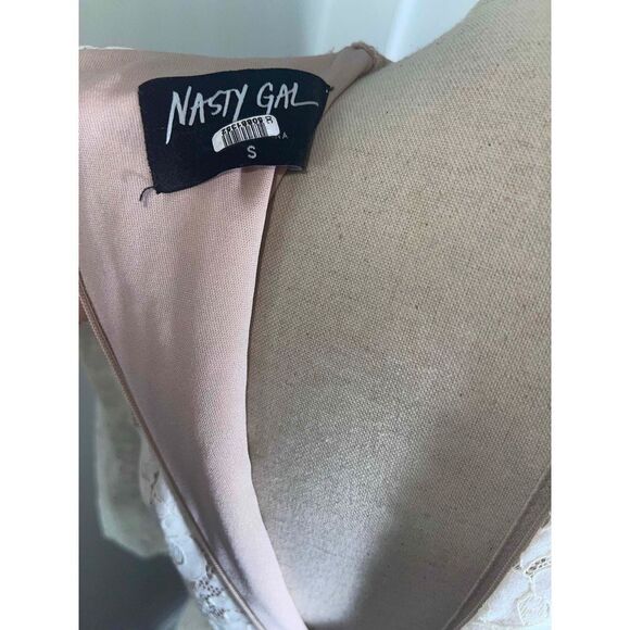 Nasty Gal Lace Dress - Picture 8 of 8